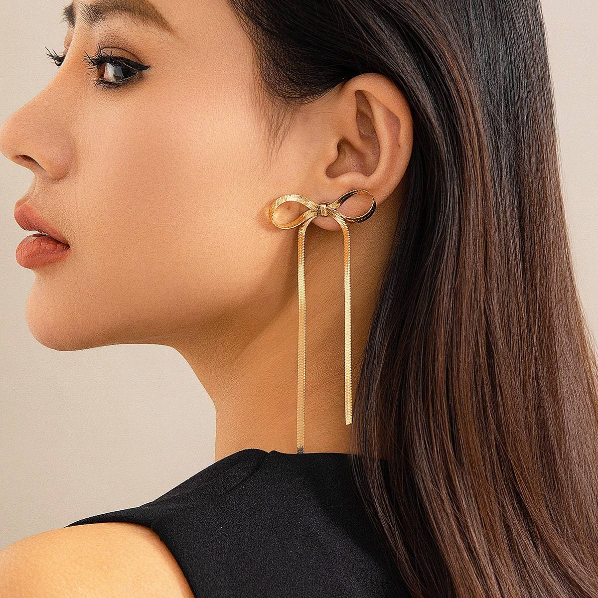 Snake Chain Long Bow Earrings