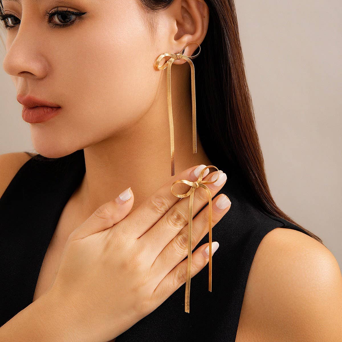 Snake Chain Long Bow Earrings