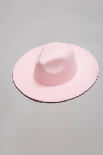 A VINTAGE PLAIN FEDORA HAT